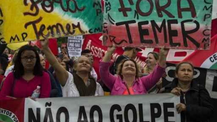 Afzettingsproces Rousseff - Tegenstander van Temer betogen op nationale feestdag