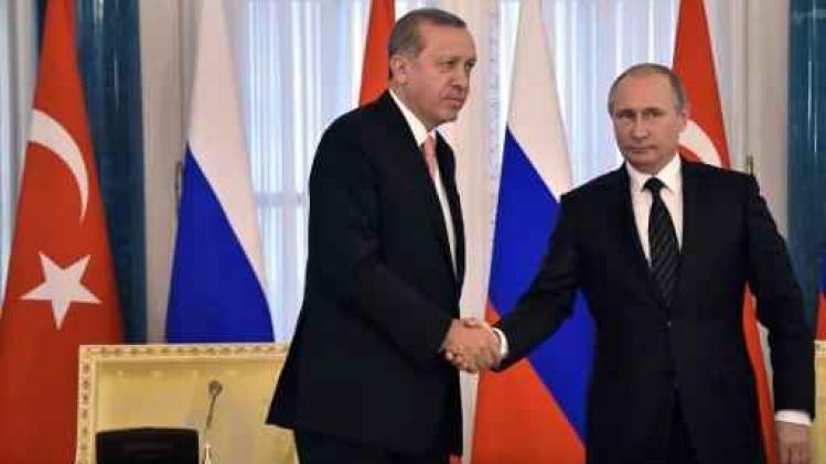 Erdogan en Poetin praten over wapenstilstand in Aleppo
