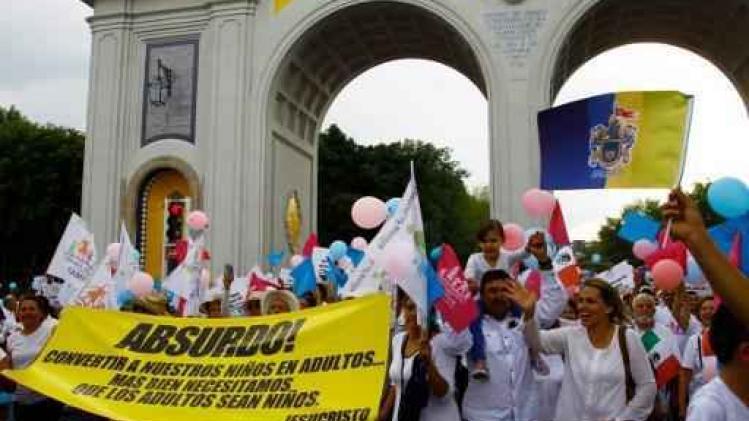 Duizenden Mexicanen protesteren tegen homohuwelijk