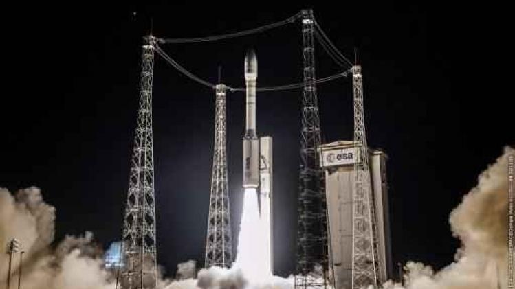 Europese Vega-draagraket lanceert succesvol vijf aardobservatiesatellieten
