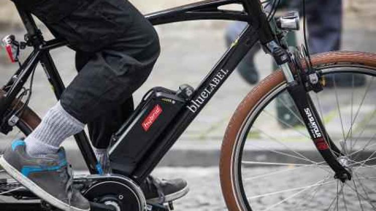 Minister van Mobiliteit wil elektrische fietsen fiscaal aftrekbaar maken