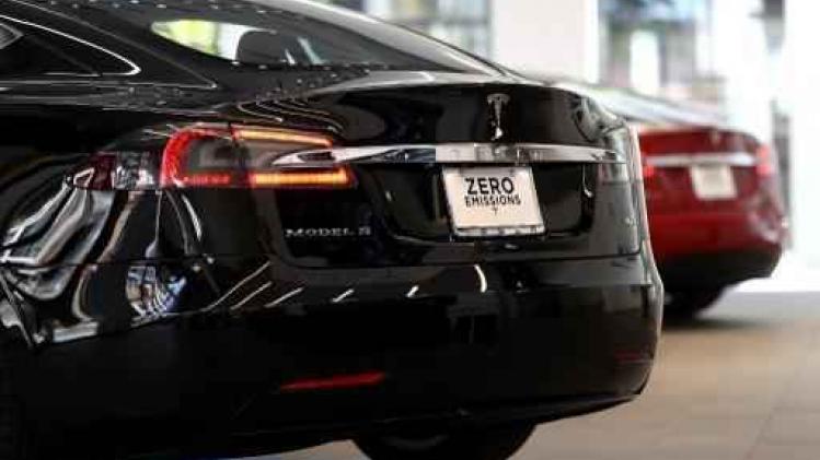 Klacht in China tegen Tesla na dodelijk ongeval met autopilot
