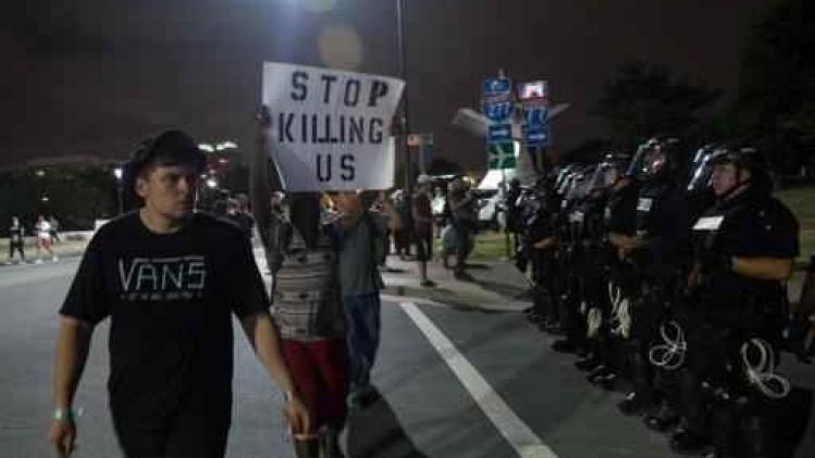 Betogers Charlotte blijven vreedzaam protesteren ondanks avondklok