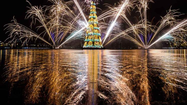 slide_386438_4639724_free