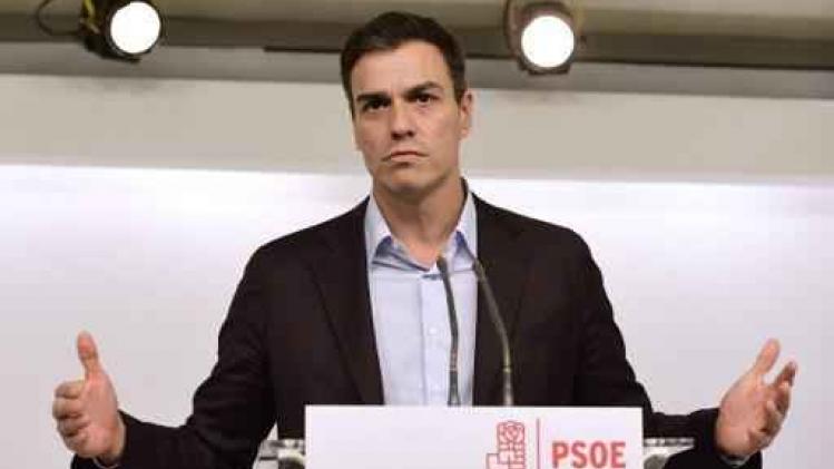 Spaanse socialitische partijleider Pedro Sanchez stapt op
