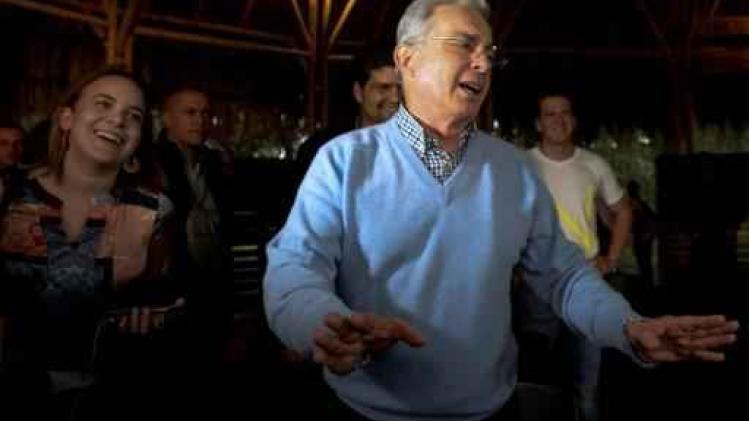 Vredesakkoord Colombia - Voormalig president Uribe roept op tot "groot nationaal pact"