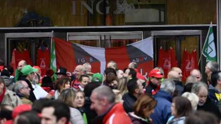 Personeel ING protesteert voor hoofdkantoor Brussel
