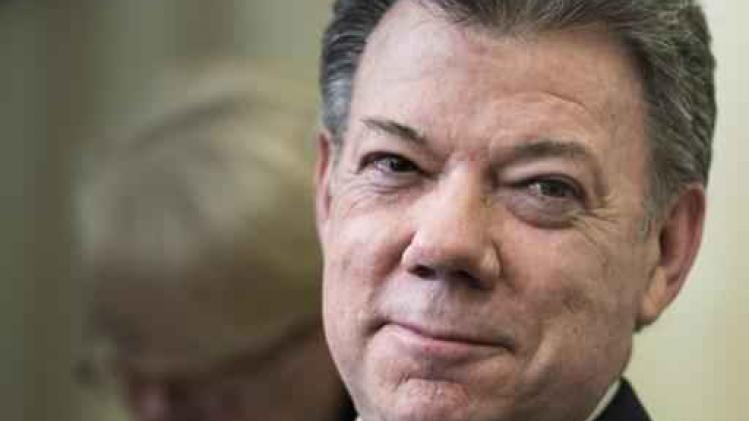 Colombiaanse president Santos gaat geld Nobelprijs aan slachtoffers geven