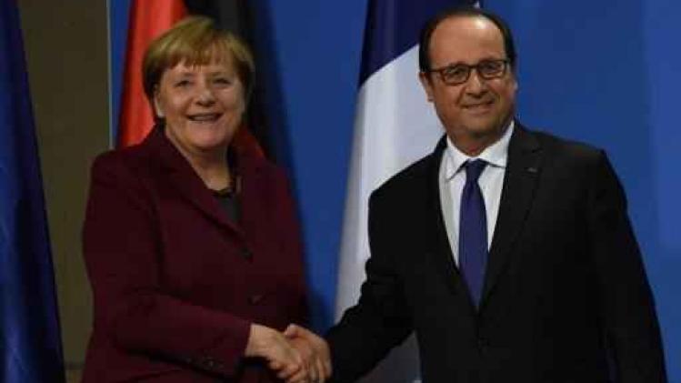 Geweld Syrië - Hollande en Merkel sluiten sancties tegen Rusland niet uit