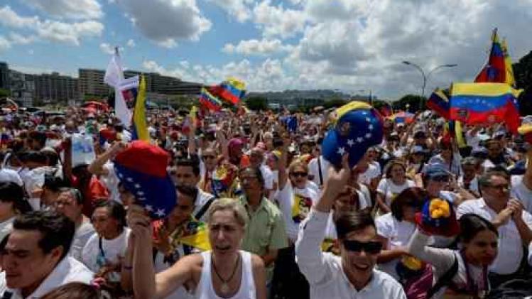Duizenden mensen demonstreren tegen Maduro in Venezuela