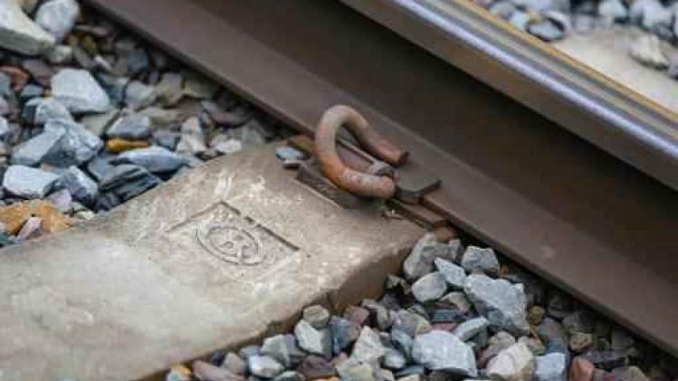 Treinverkeer onderbroken tussen Antwerpen en Essen wegens spoorverzakking