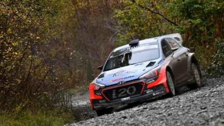 Rally van Groot-Brittannië - Thierry Neuville (Hyundai i20) blijft derde