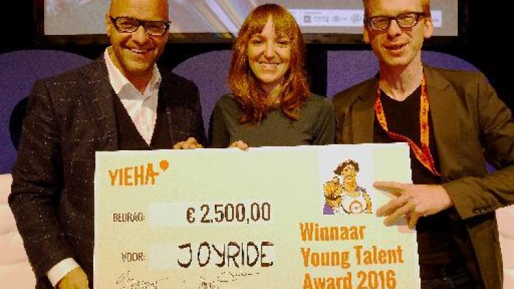 Veerle Hildebrandt wint eerste YIEHA-prijs voor nieuw striptekentalent