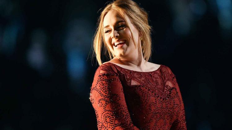 Adele tijdens de 58tste Grammy Awards