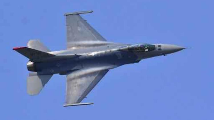 Petitie met 38.000 handtekeningen tegen vervanging van F16's