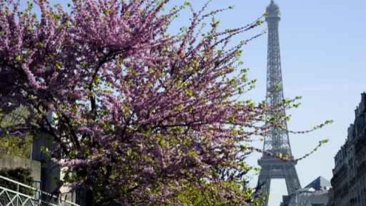 Voorlopige hechtenis twee verdachten verijdelde aanslag Parijs met twee maanden verlengd