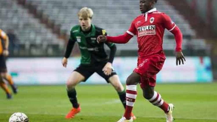 Proximus League - Antwerp-fans laten ongenoegen blijken tijdens gelijkspel tegen Cercle Brugge