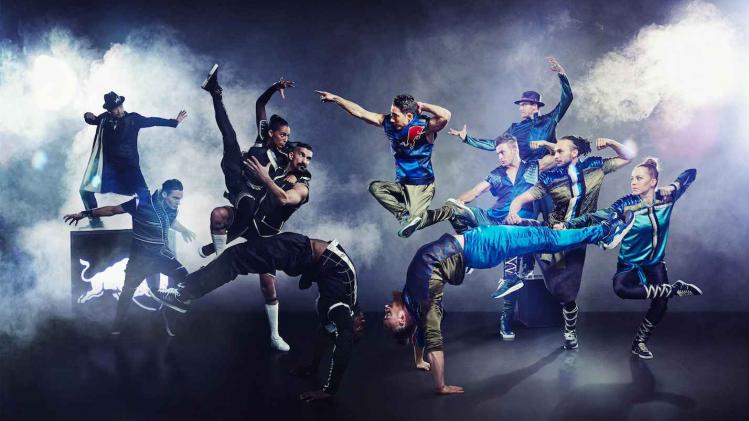 Nieuw dansspektakel komt naar België: Red Bull Flying Illusion!