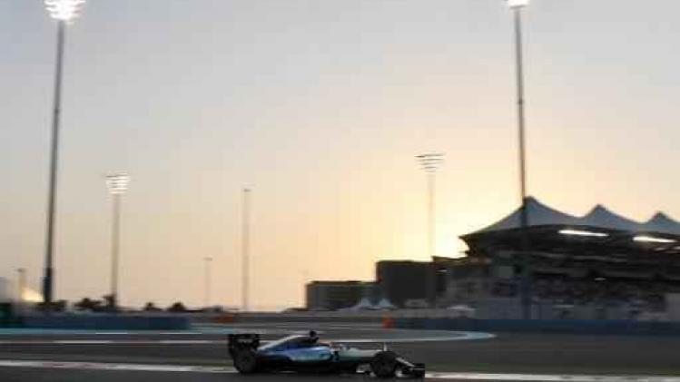 F1 - GP van Abu Dhabi - Hamilton zet met poleposition Rosberg onder druk