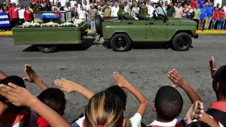 Urne van Fidel Castro in Santiago de Cuba aangekomen