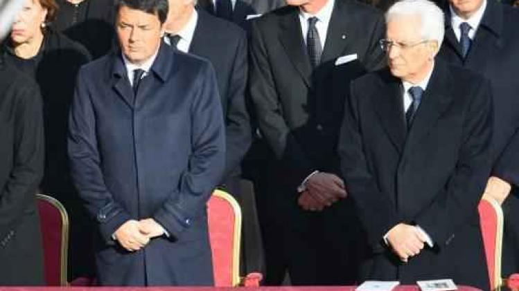 Italiaanse president roept voor ontslag Renzi op tot "kalmte"