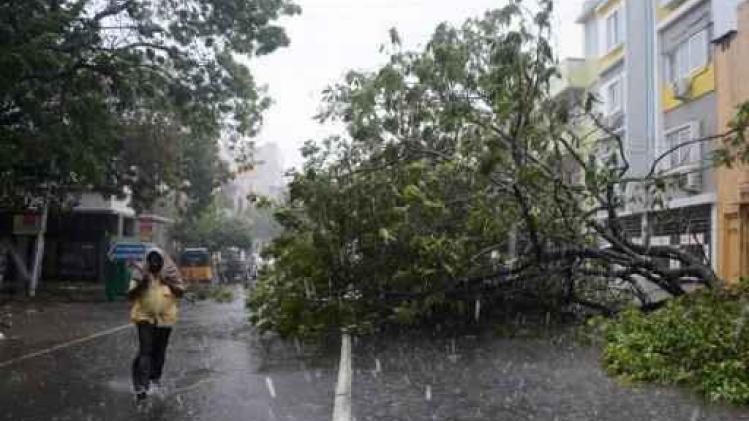 Tien doden na doortocht cycloon Vardah over India
