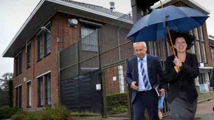 Bijna 500 gevangenen hebben gevangenis Tilburg verlaten