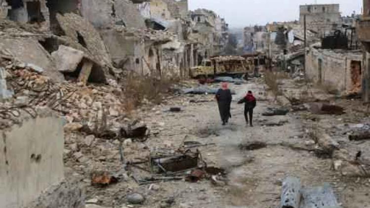 Geweld Syrië - "Evacuaties uit Oost-Aleppo opnieuw van start gegaan"