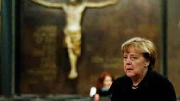Obama biedt Merkel Amerikaanse steun aan