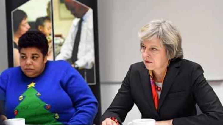 Premier Theresa May roept Britten op tot eenheid