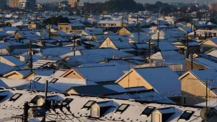 Duizenden passagiers zitten geblokkeerd door hevige sneeuwval in noorden van Japan