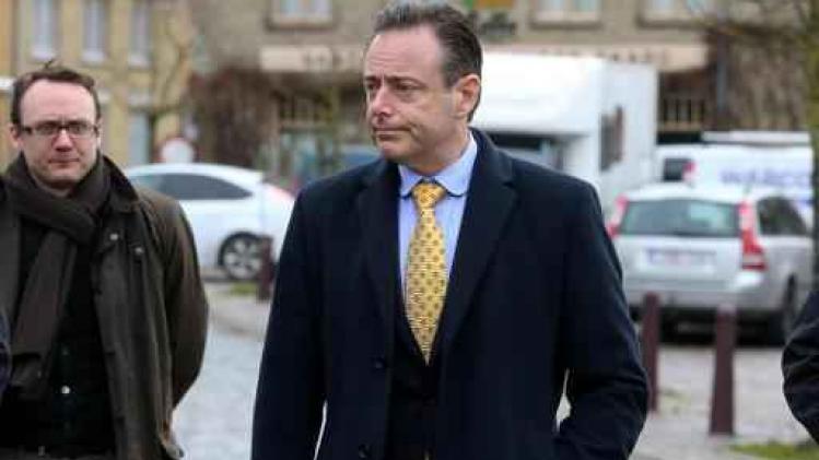 De Wever waarschuwt voor "regering in lopende zaken"