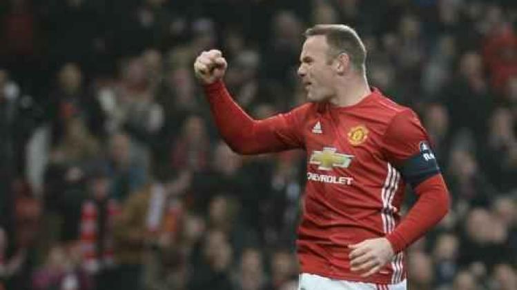 Wayne Rooney evenaart doelpuntenrecord Bobby Charlton