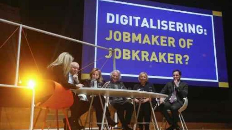 De Croo pompt 18 miljoen euro in "digital skills fund"