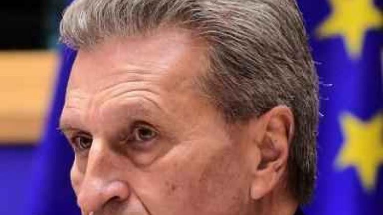 Herbenoemde commissaris Oettinger verdedigt zich in parlement na controversiële uitspraken