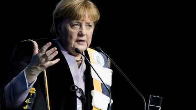 Merkel roept in Brussel op tot Europese eenheid