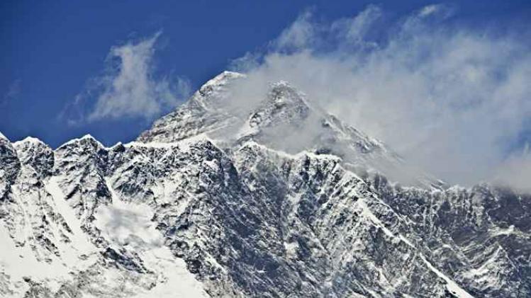 Is de Mount Everest aan het krimpen?