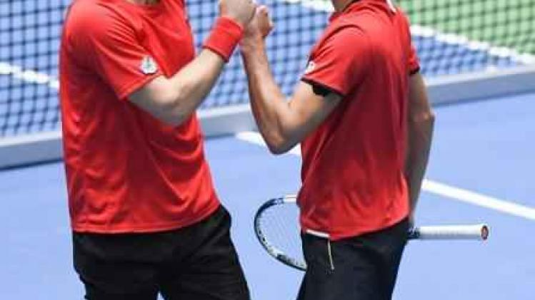 Ruben Bemelmans en Joris De Loore veroveren scalp van broers Zverev in Davis Cup