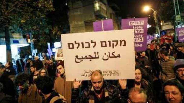 Joden en Arabieren betogen in Tel Aviv tegen afbraak van illegale Arabische woningen