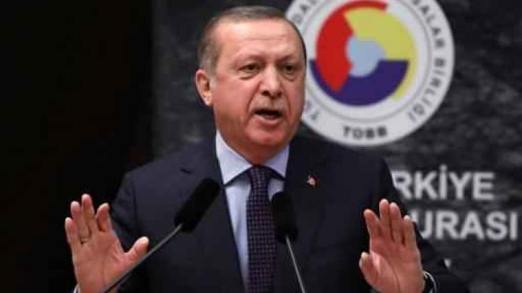 Mislukte couppoging Turkije - Bijna 4.500 ambtenaren ontslagen in Turijke
