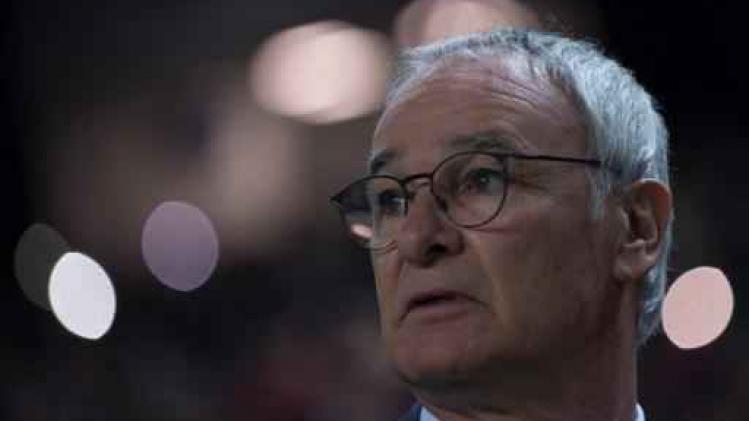 Premier League - Leicester City zet coach Claudio Ranieri op straat