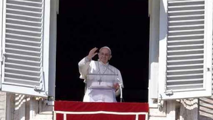 Franciscus brengt als eerste paus een bezoek aan anglicaanse kerk in Rome