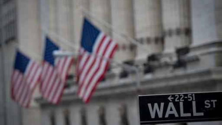 Dow Jones eerste keer boven 21.000 punten door positieve signalen van Trump en Fed
