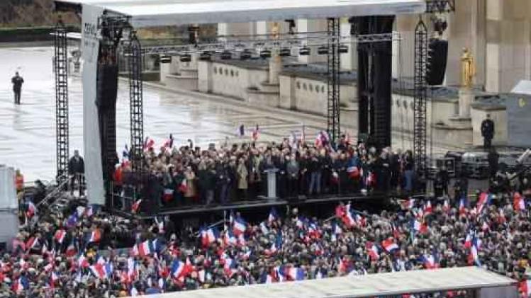 François Fillon vraagt politieke familie om steun