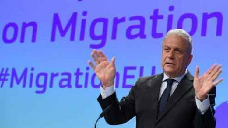Europese Commissie wil "ernstig gesprek" met Hongarije over asielbeleid