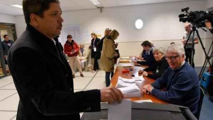 Alle stembureaus in Nederland zijn open