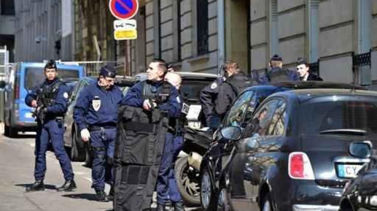 Gewonde bij ontploffing bombrief bij IMF in Parijs
