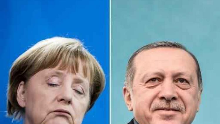 Erdogan valt Merkel persoonlijk aan over Duitse "nazipraktijken"