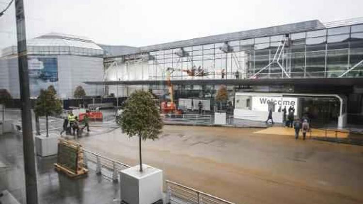 Een jaar later - Luchthaven valt morgenvroeg kwartier lang volledig stil