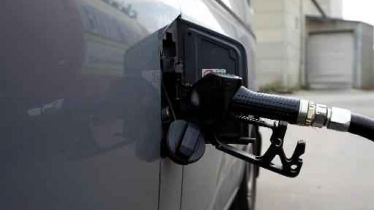 Benzine en diesel tanken wordt donderdag goedkoper